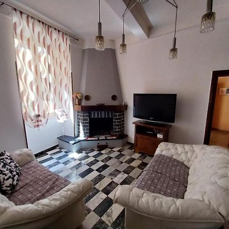 דירות Supino Casina Di Paolo E Maria מראה חיצוני תמונה